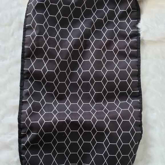 Jujube Diaper Bag - Picture 5 of 7